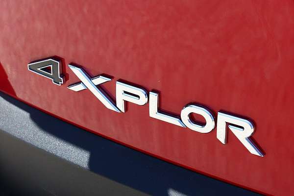2023 Mahindra Scorpio Z8