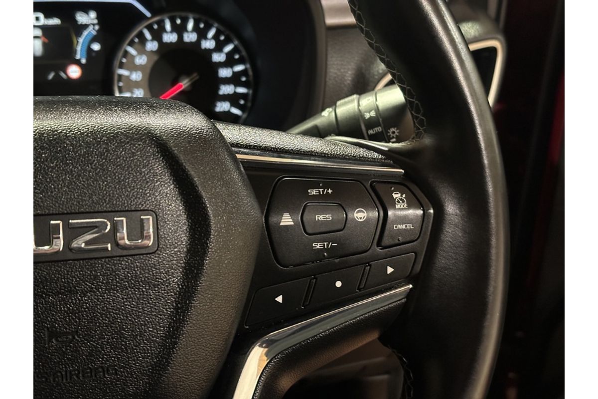 2022 Isuzu MU-X LS-T