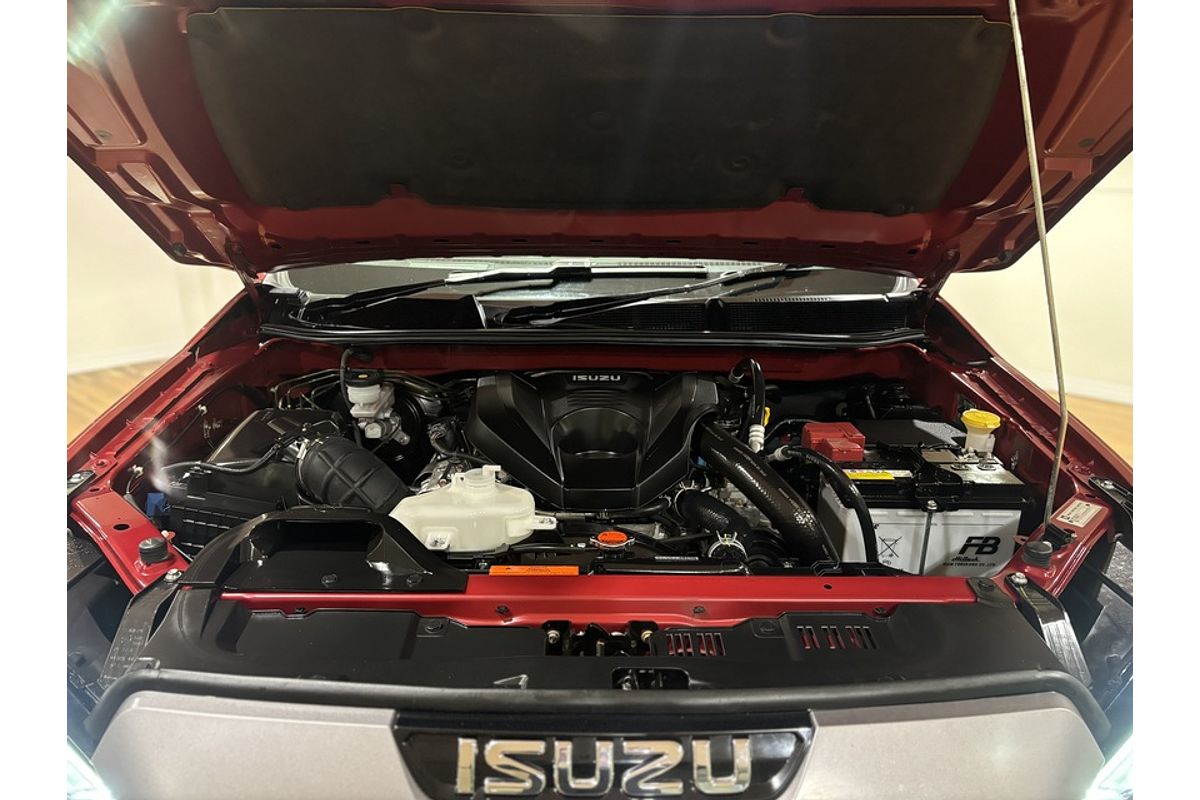 2022 Isuzu MU-X LS-T