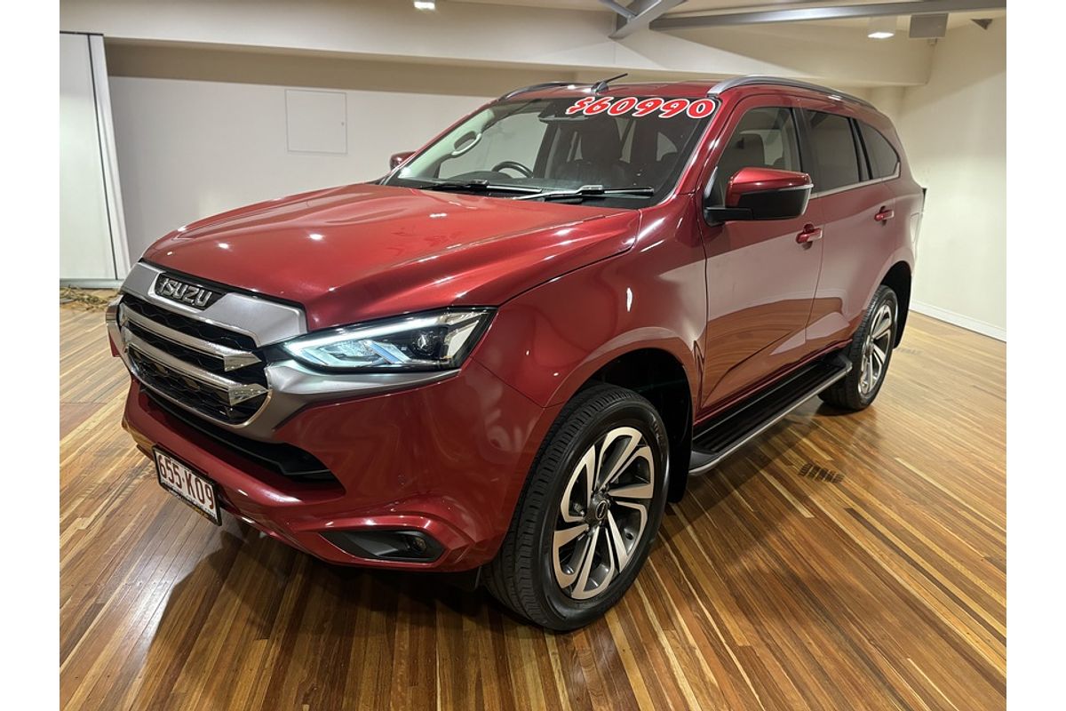 2022 Isuzu MU-X LS-T