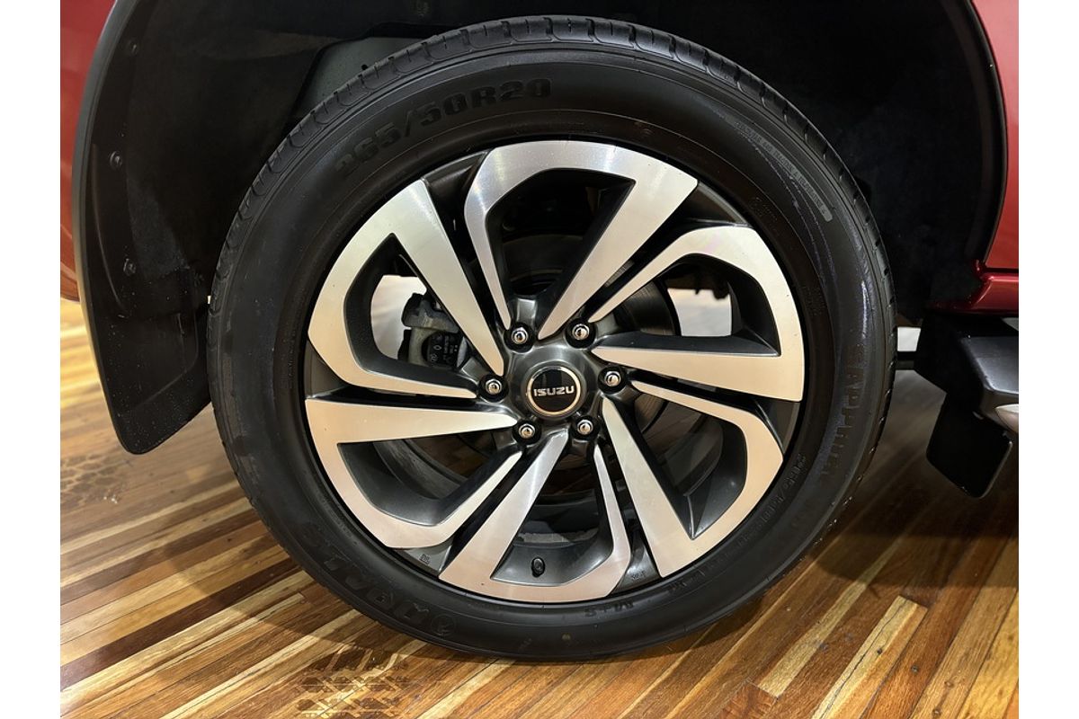 2022 Isuzu MU-X LS-T