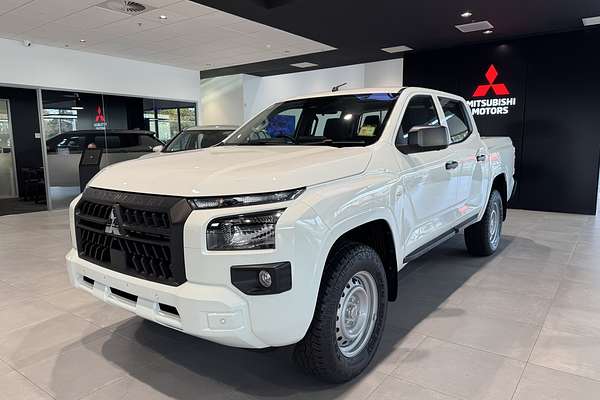 2024 Mitsubishi Triton GLX MV 4X4
