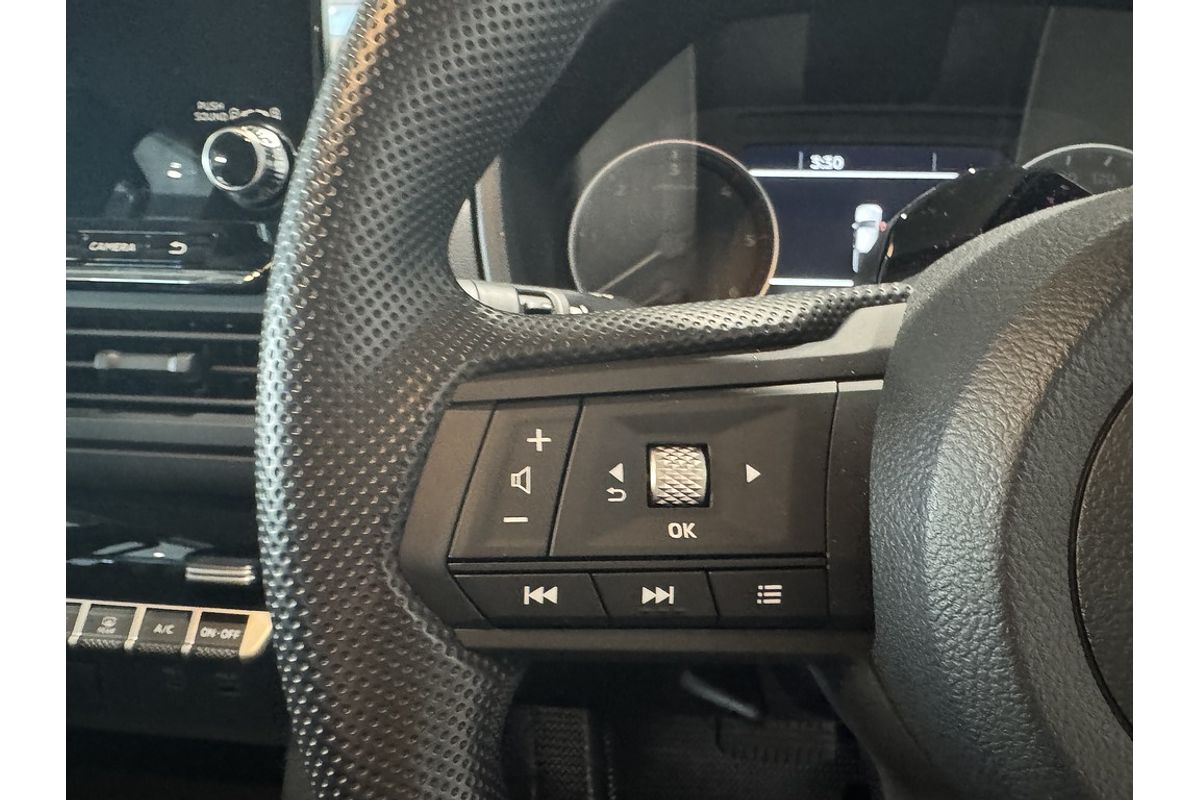 2024 Mitsubishi MV Triton GLX 2.4L D 6A/T 4X4 DC PU