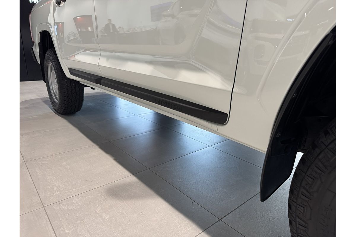 2024 Mitsubishi MV Triton GLX 2.4L D 6A/T 4X4 DC PU