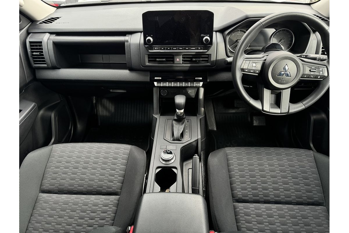 2024 Mitsubishi MV Triton GLX 2.4L D 6A/T 4X4 DC PU
