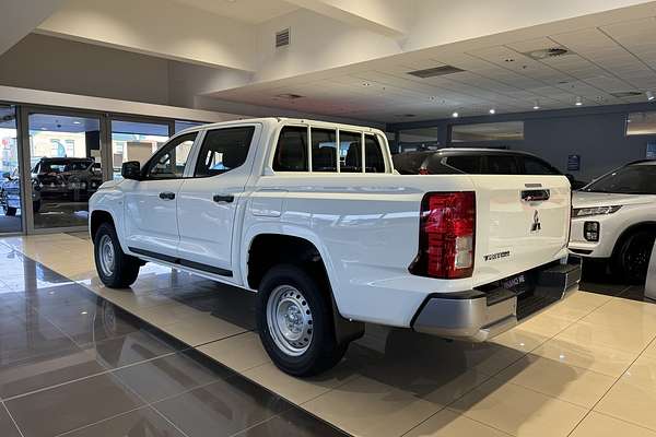 2024 Mitsubishi Triton GLX MV 4X4