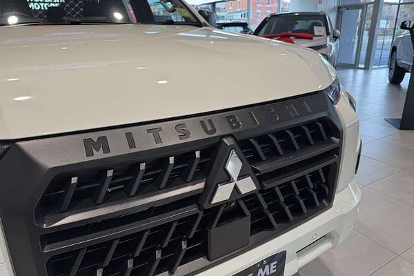 2024 Mitsubishi Triton GLX MV 4X4
