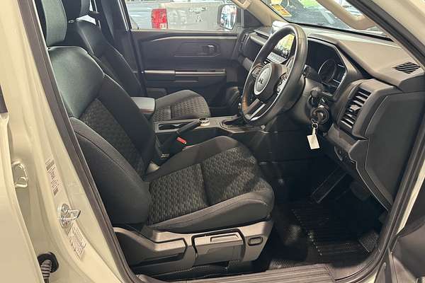 2024 Mitsubishi Triton GLX MV 4X4