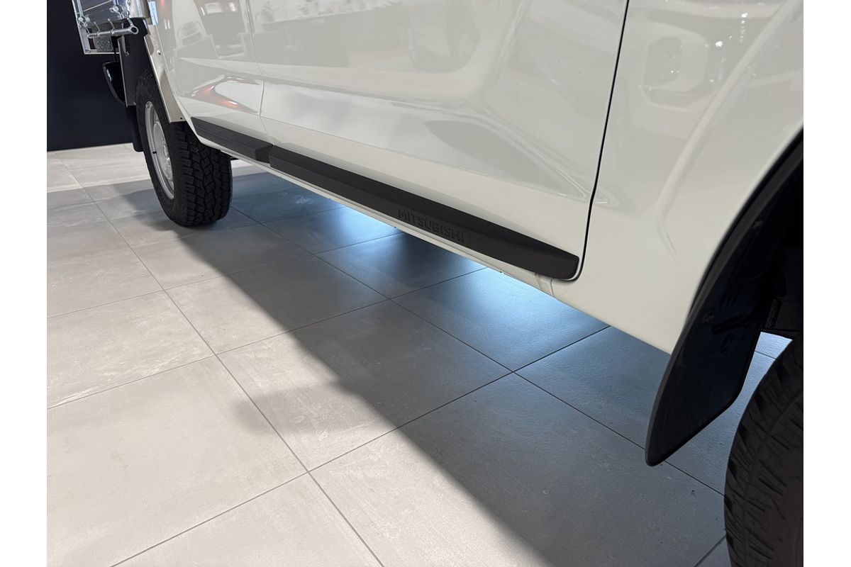 2024 Mitsubishi Triton GLX MV 4X4