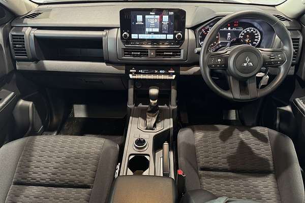 2024 Mitsubishi Triton GLX MV 4X4