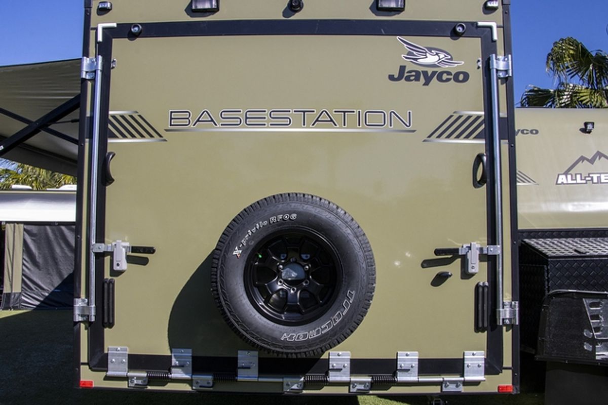 2024 Jayco BASE STATION CARAVAN 24.75-6.4T.BS-MY24