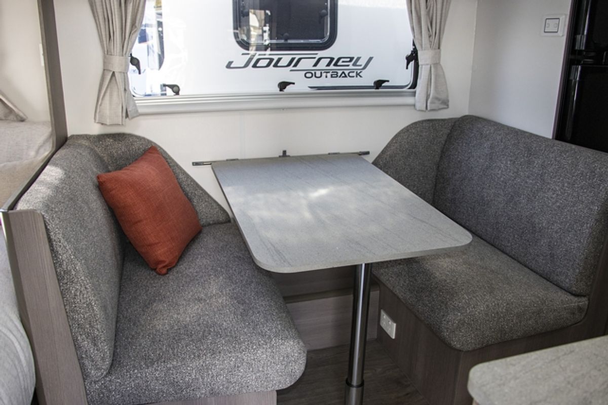 2024 Jayco JOURNEY CARAVAN 19.61-3.JY-MY24