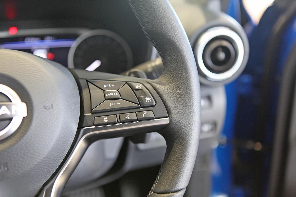 2023 Nissan JUKE ST-L F16