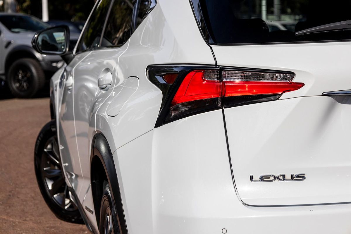 2015 Lexus NX NX300h F Sport AYZ15R