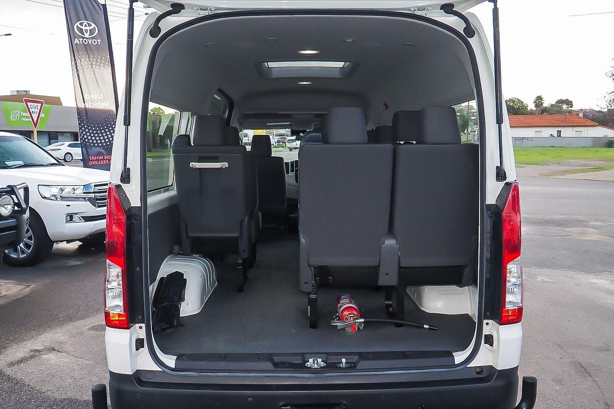 2020 Toyota Hiace Commuter GDH322R