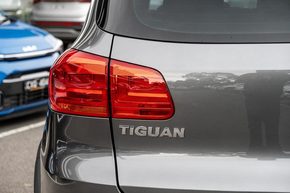 2015 Volkswagen Tiguan 155TSI R-Line 5N