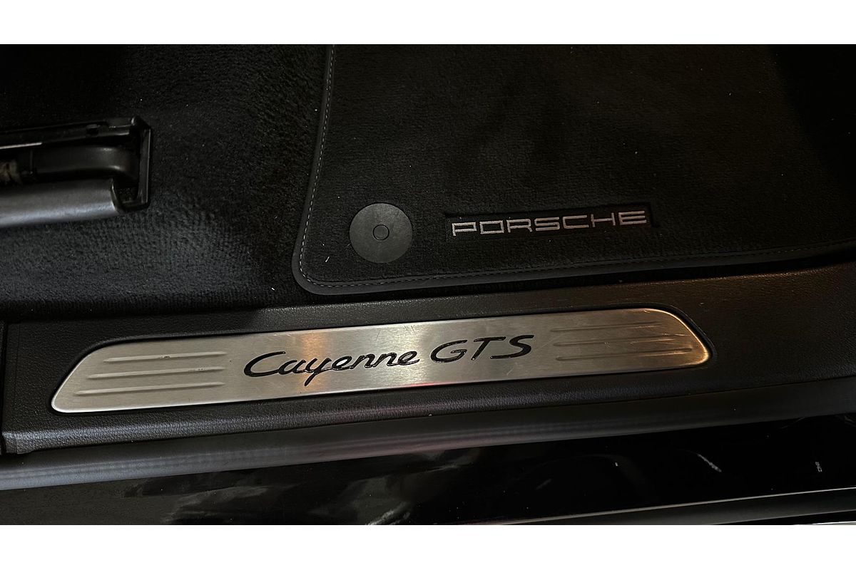 2017 Porsche Cayenne GTS 92A