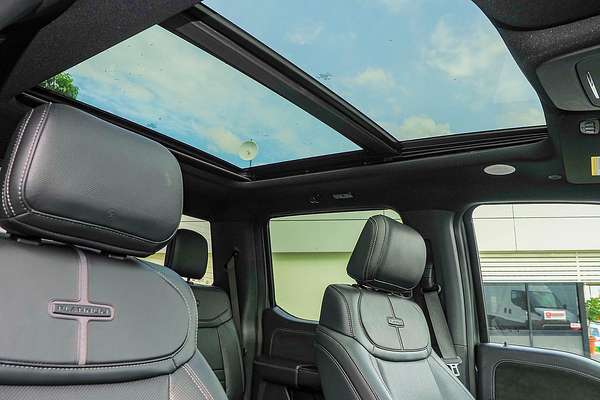 2022 Ford F-150 Platinum 4X4