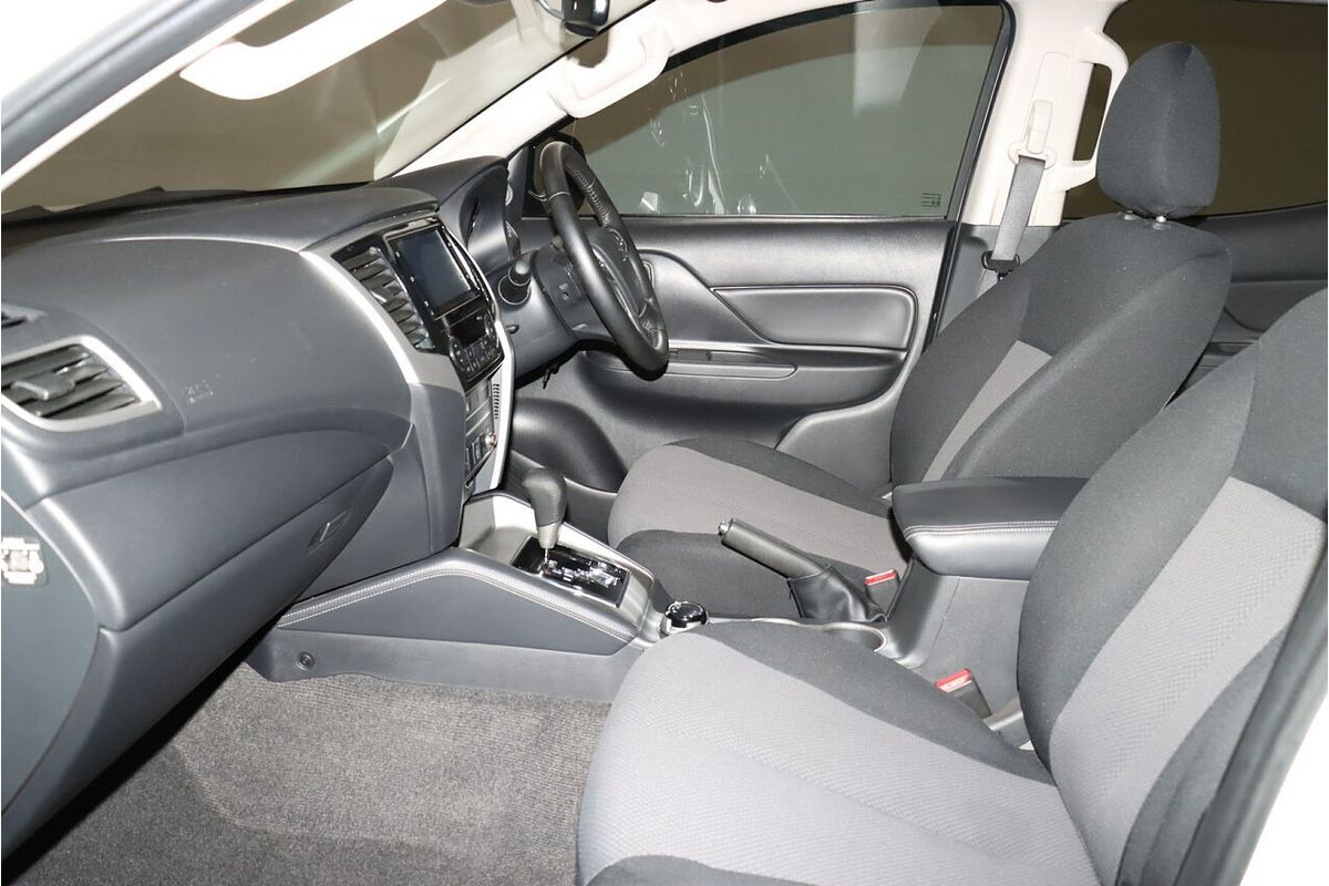 2022 Mitsubishi Triton GLX-R MR 4X4