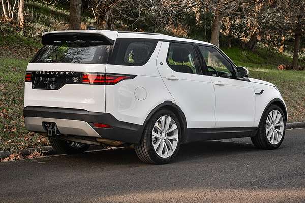 2021 Land Rover Discovery D300 SE Series 5