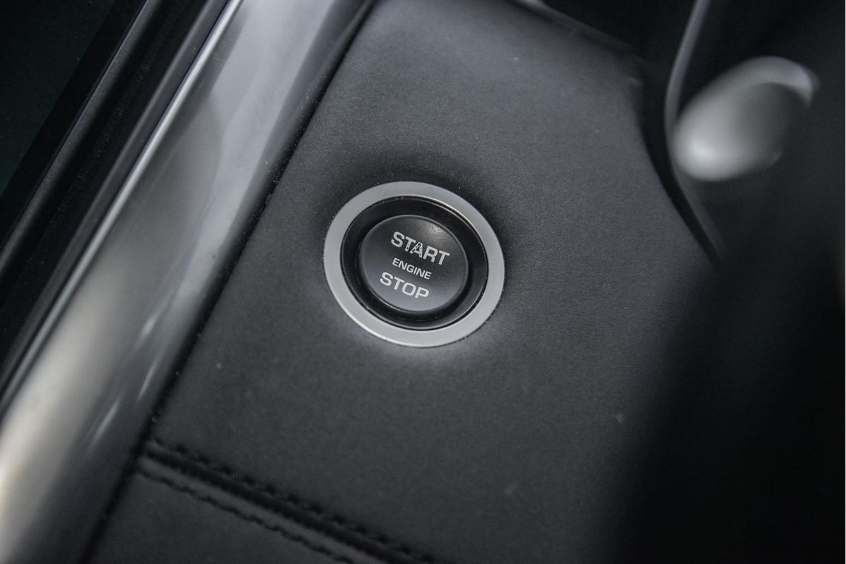 2021 Land Rover Discovery D300 SE Series 5