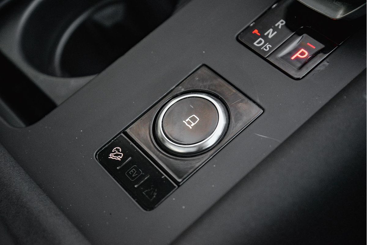 2021 Land Rover Discovery D300 SE Series 5