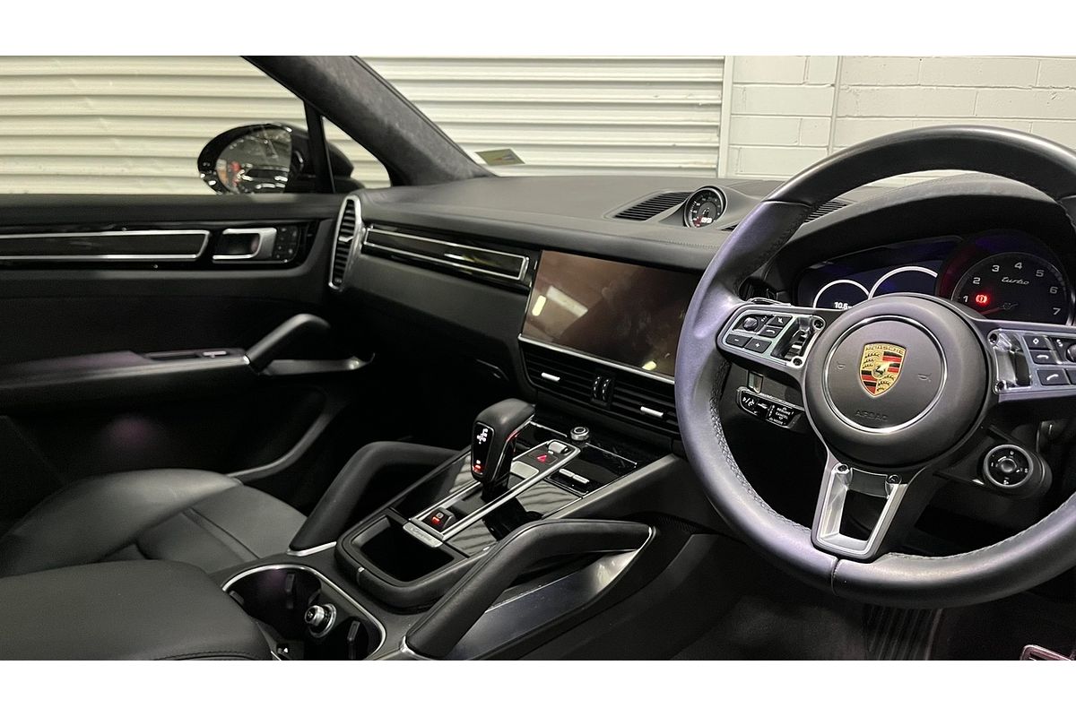 2023 Porsche Cayenne Turbo 9YA