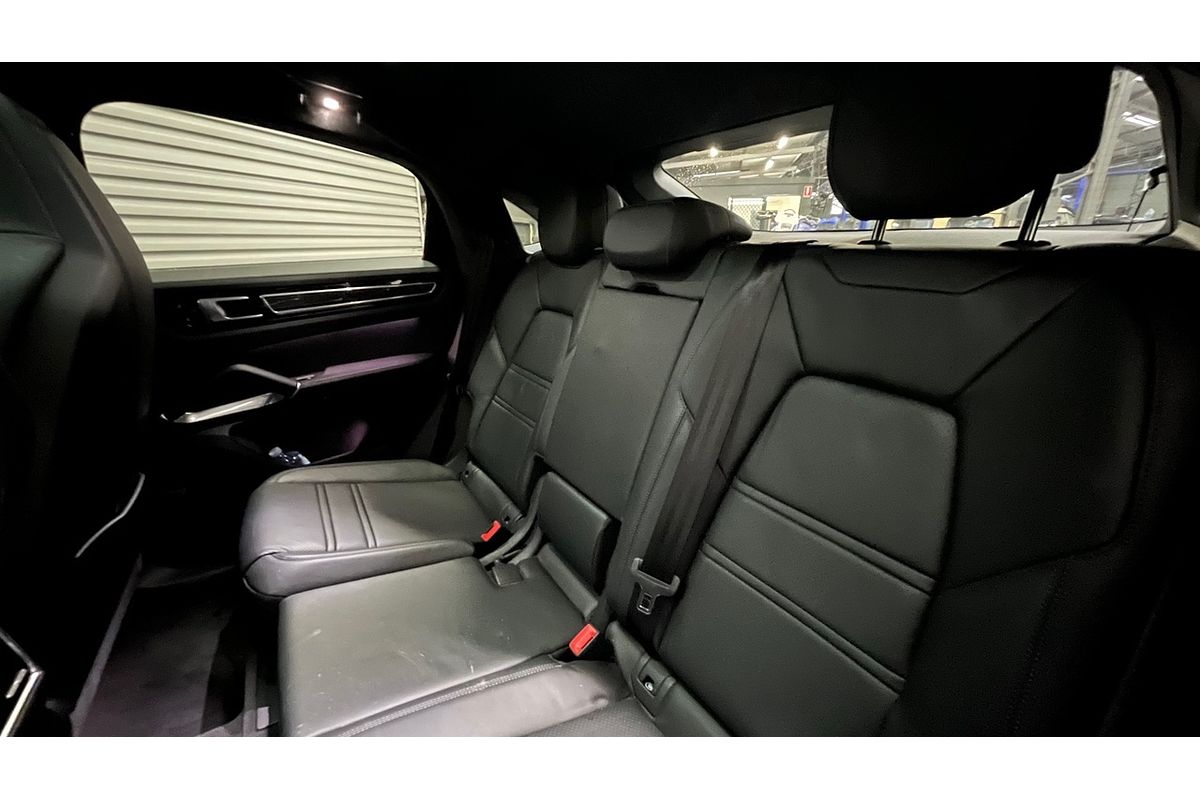 2023 Porsche Cayenne Turbo 9YA