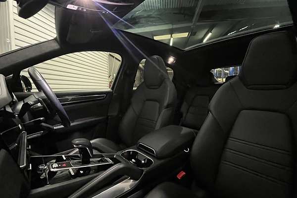 2023 Porsche Cayenne Turbo 9YA