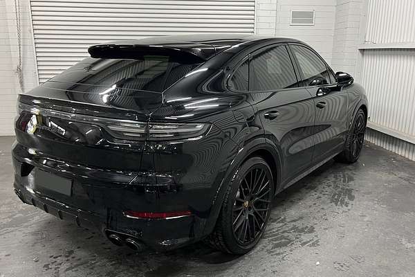 2023 Porsche Cayenne Turbo 9YA
