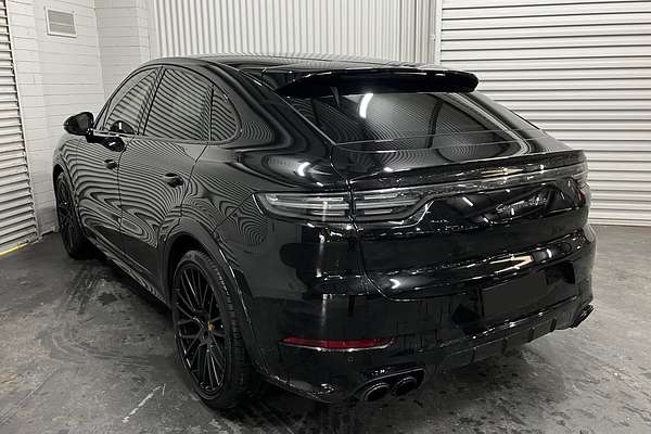 2023 Porsche Cayenne Turbo 9YA