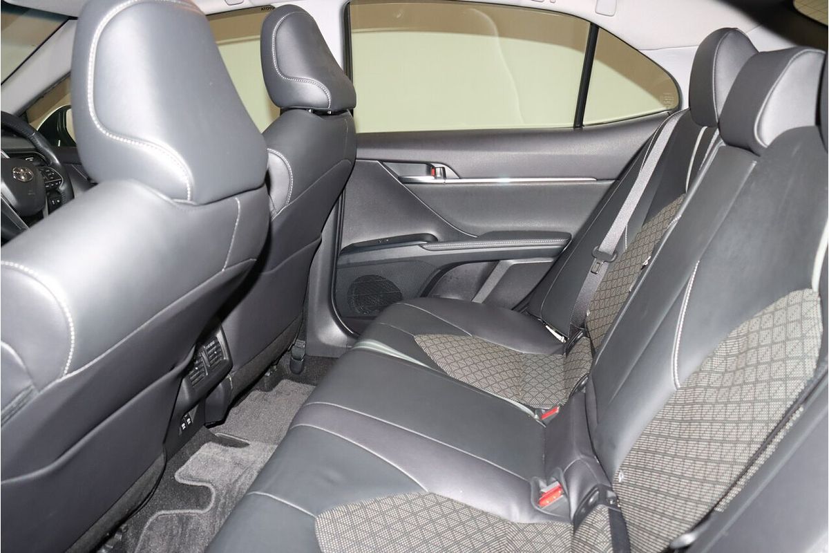 2018 Toyota Camry SX ASV70R