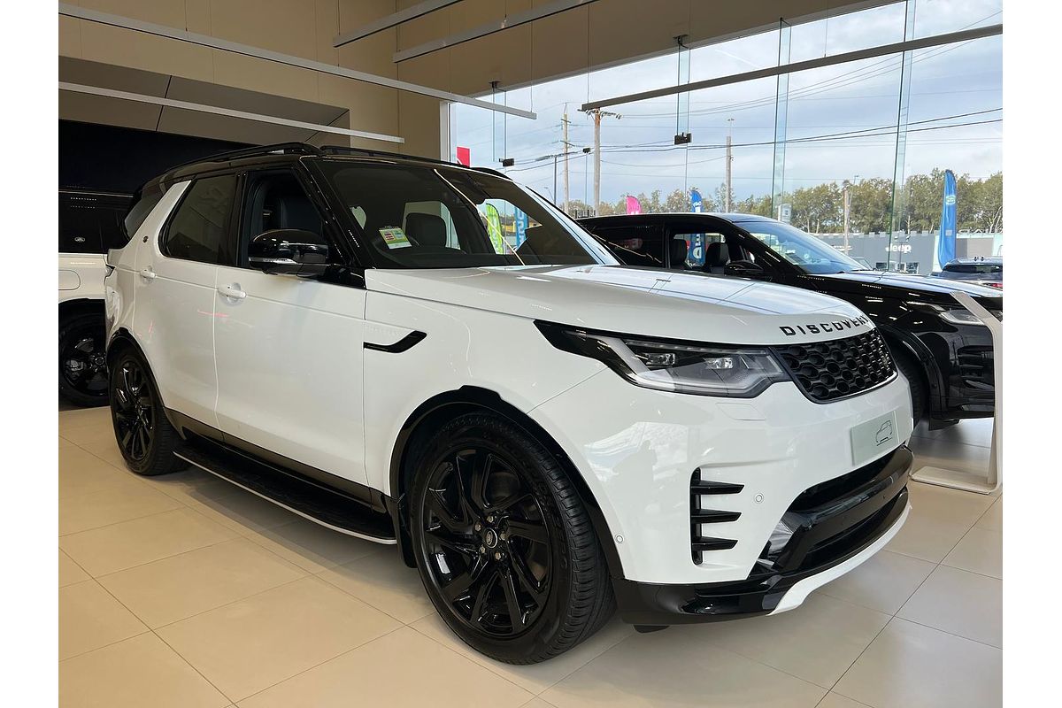 2024 Land Rover Discovery D300 Dynamic SE Series 5