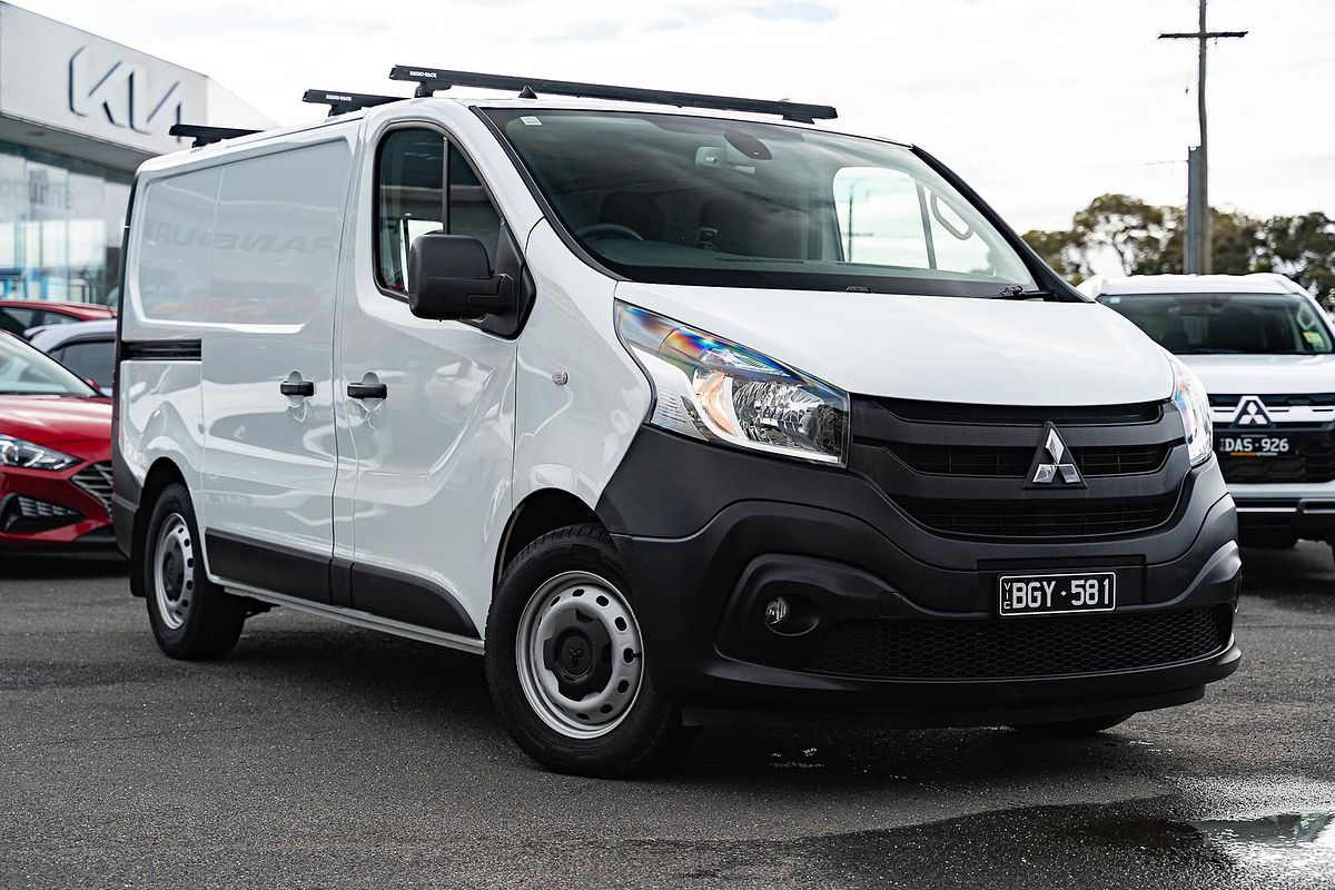 2020 Mitsubishi Express GLX SN