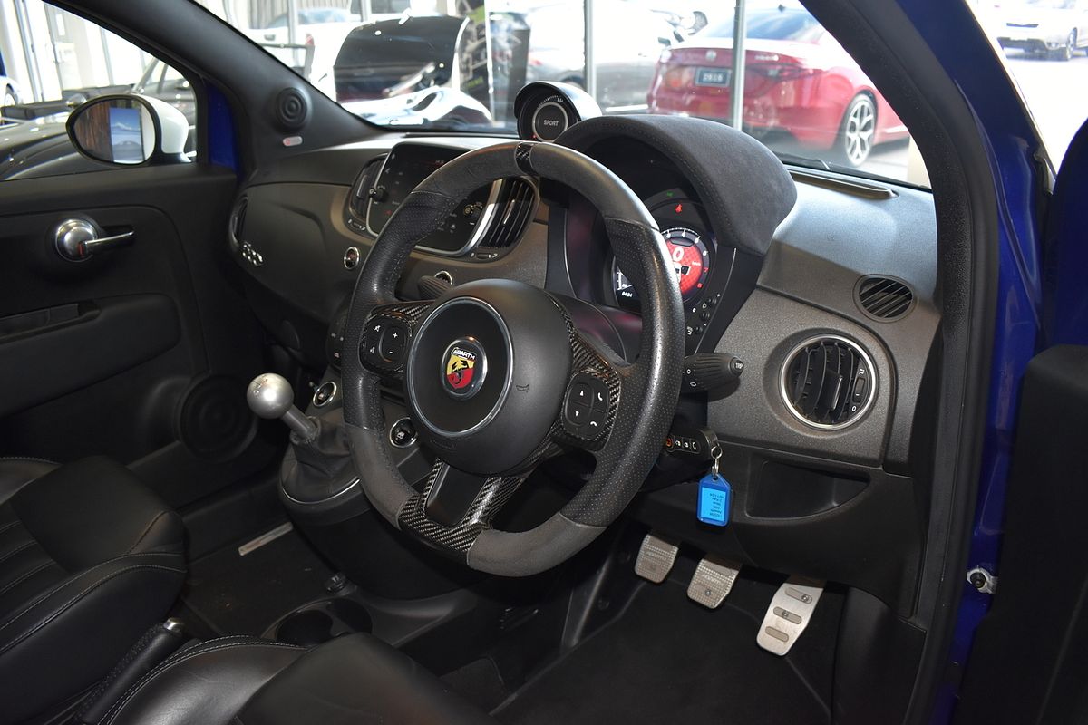 2018 Abarth 595 Competizione Series 4