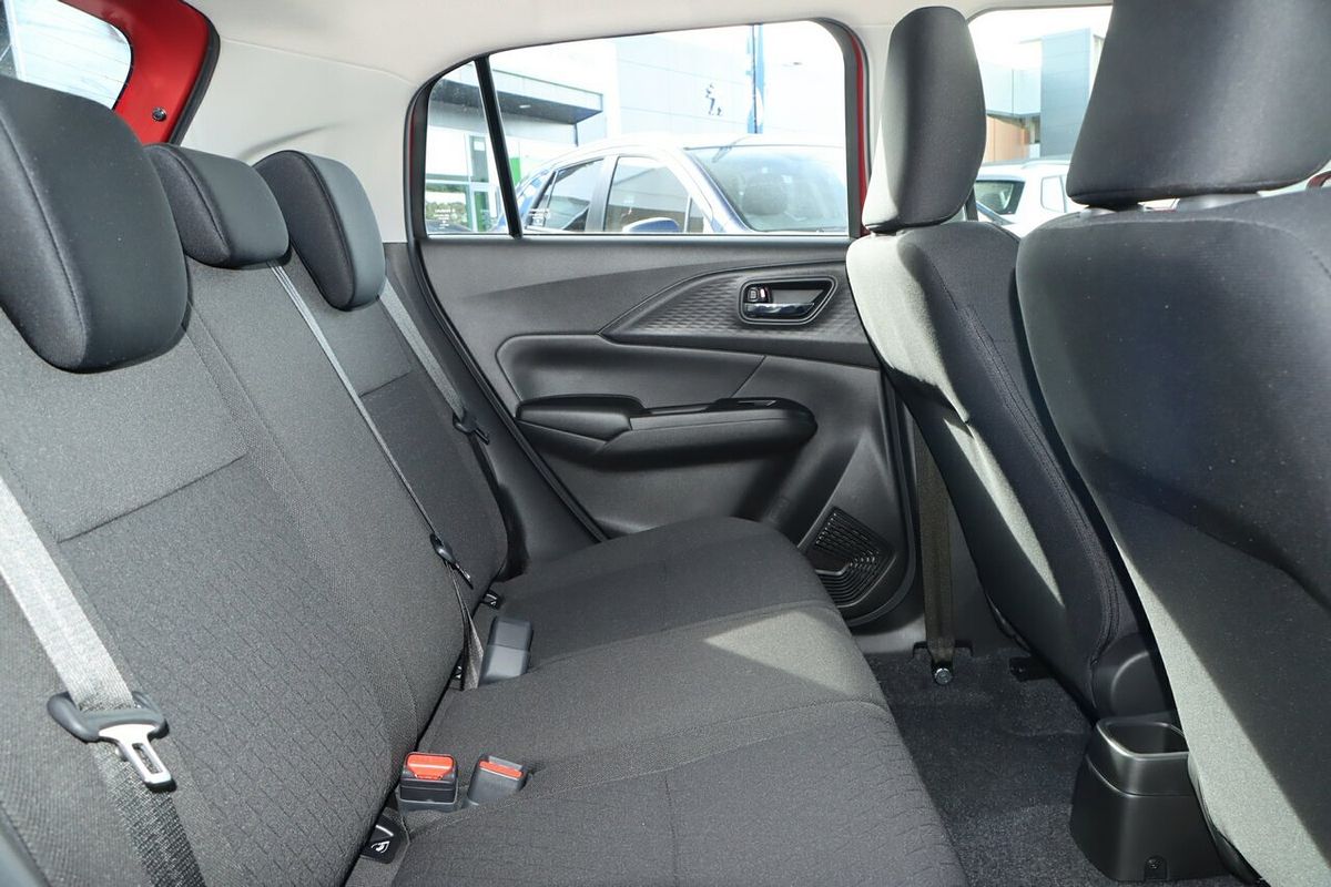 2024 Suzuki Swift Hybrid UZ