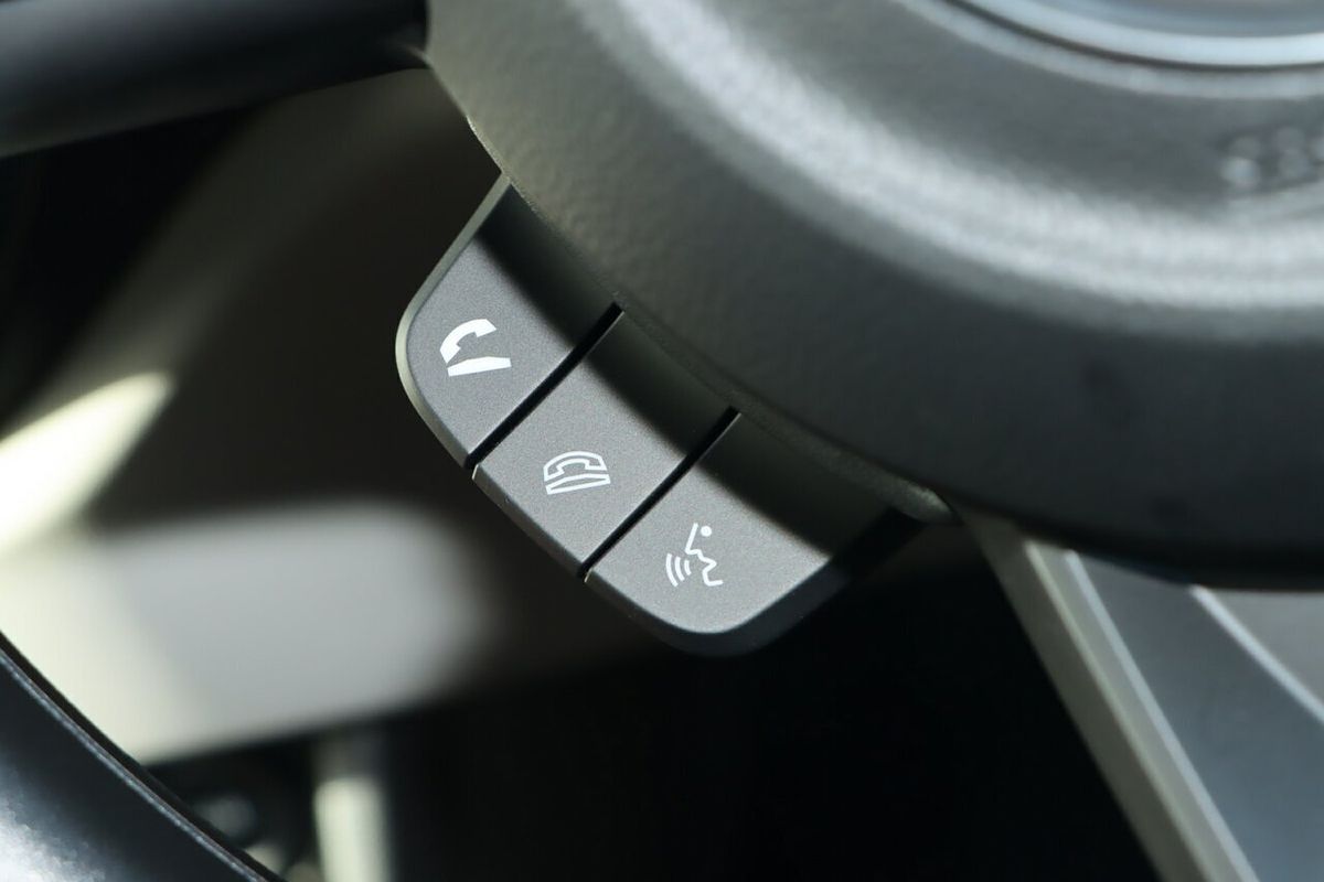 2024 Suzuki Swift Hybrid UZ