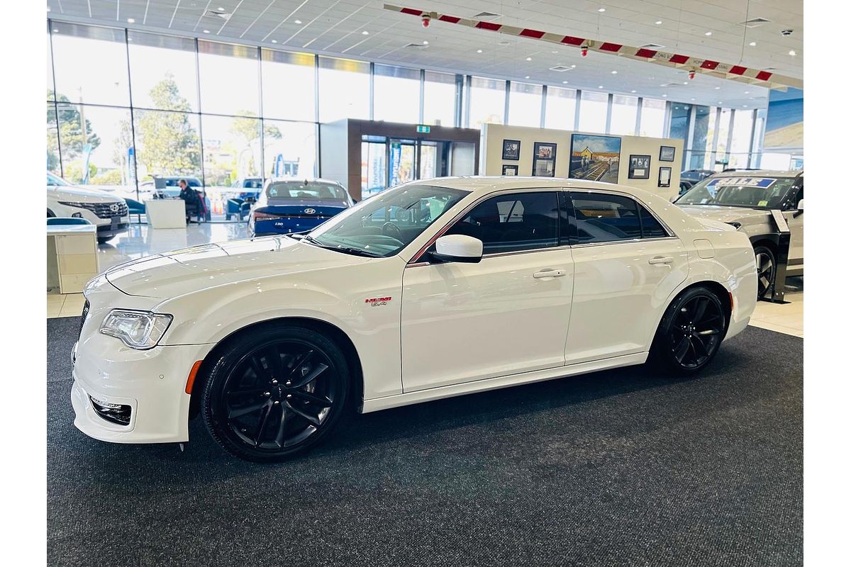 2021 Chrysler 300 SRT Core LX