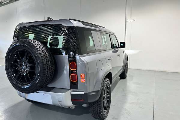 2024 Land Rover Defender 110 P300 S L663