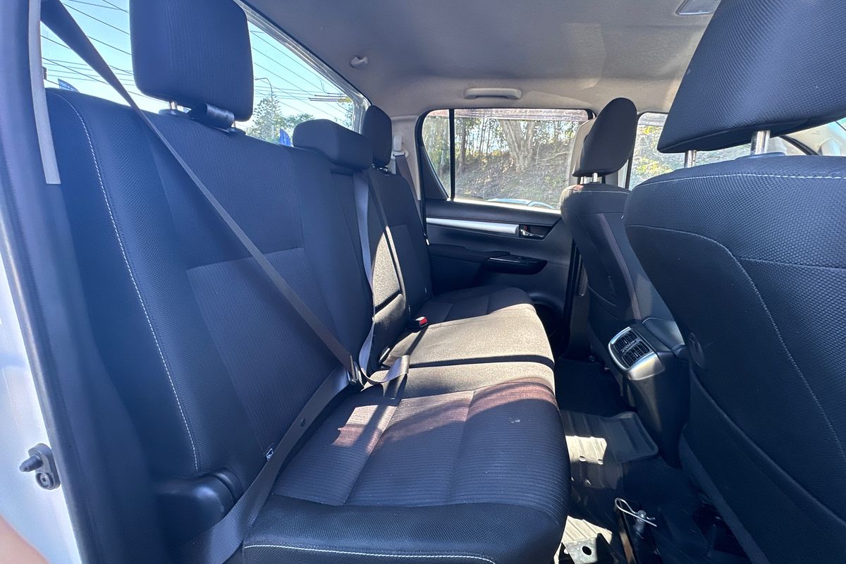 2019 Toyota Hilux SR5 GUN126R 4X4