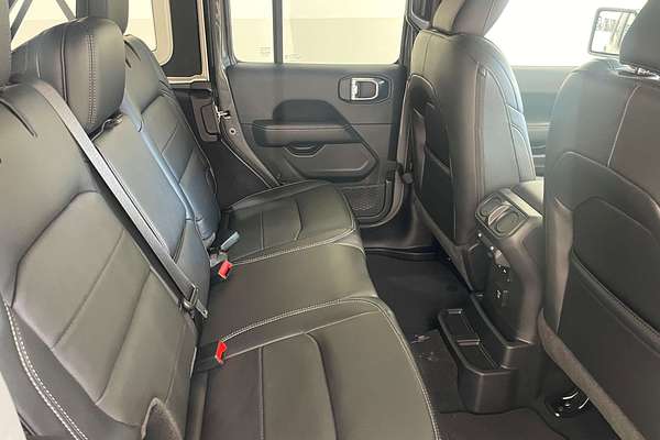 2023 Jeep Wrangler Unlimited Overland JL