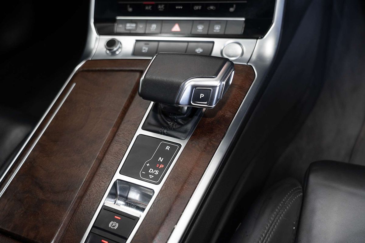 2020 Audi A6 55 TFSI S line C8