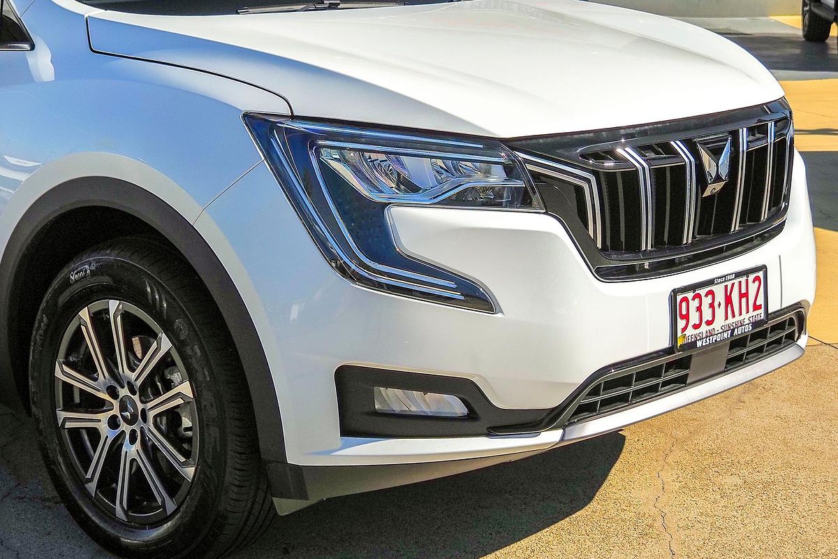 2023 Mahindra XUV700 AX7L