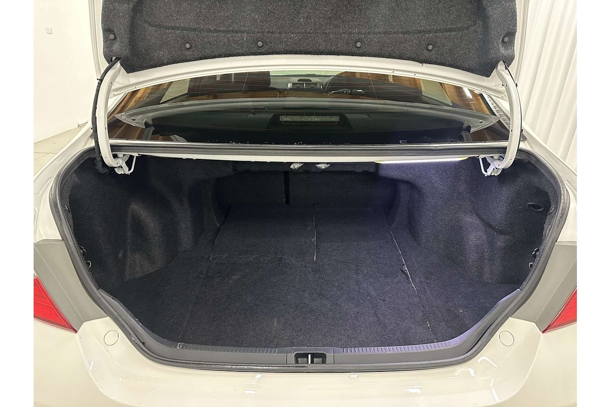 2016 Toyota Camry Atara S ASV50R