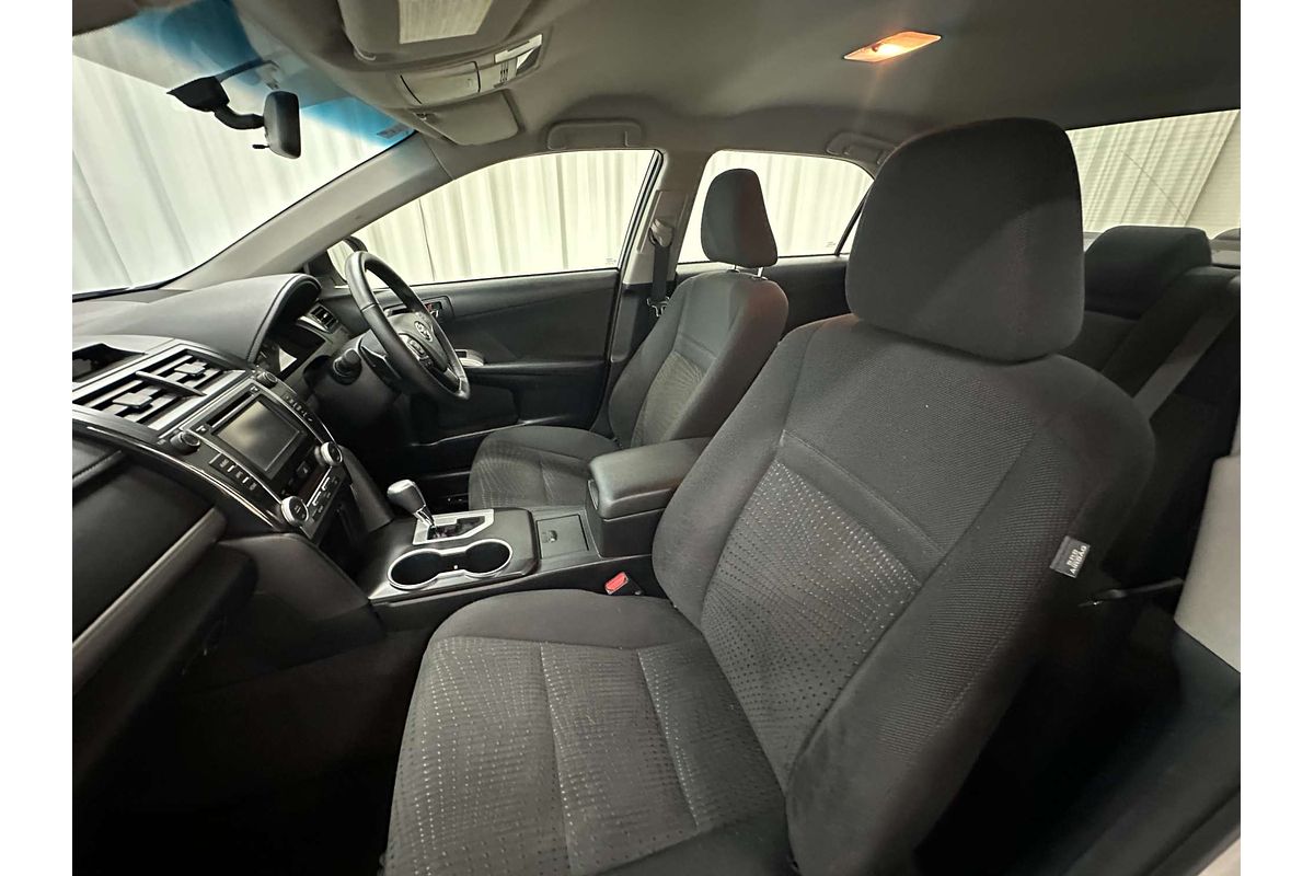 2016 Toyota Camry Atara S ASV50R