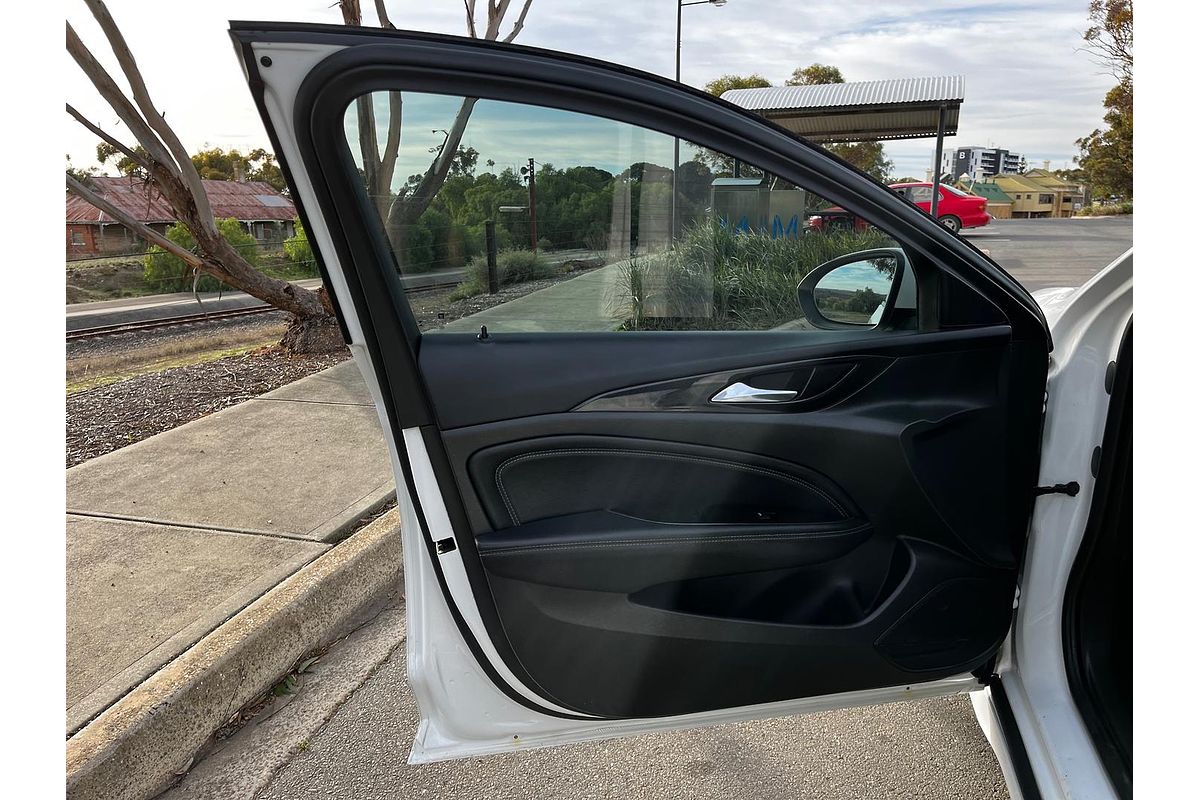 2018 Holden Commodore RS ZB