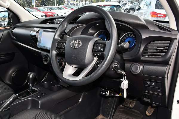 2020 Toyota Hilux SR GUN126R 4X4