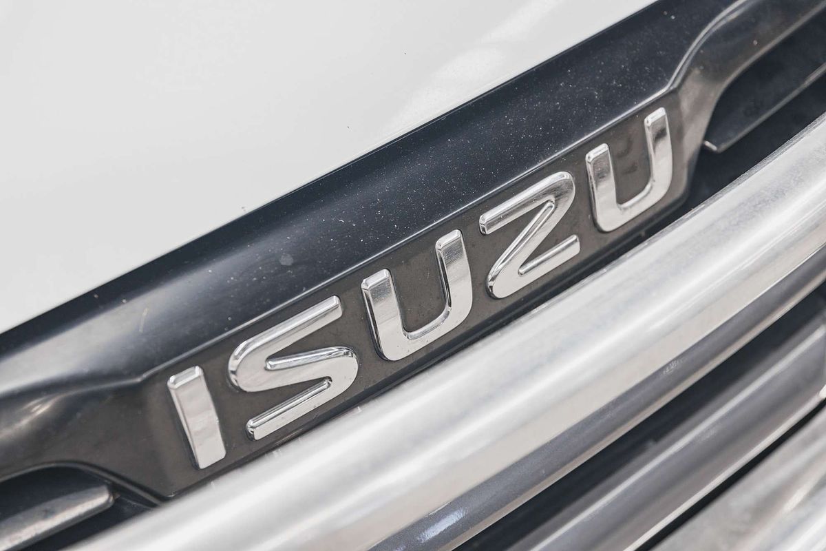 2020 Isuzu MU-X LS-M