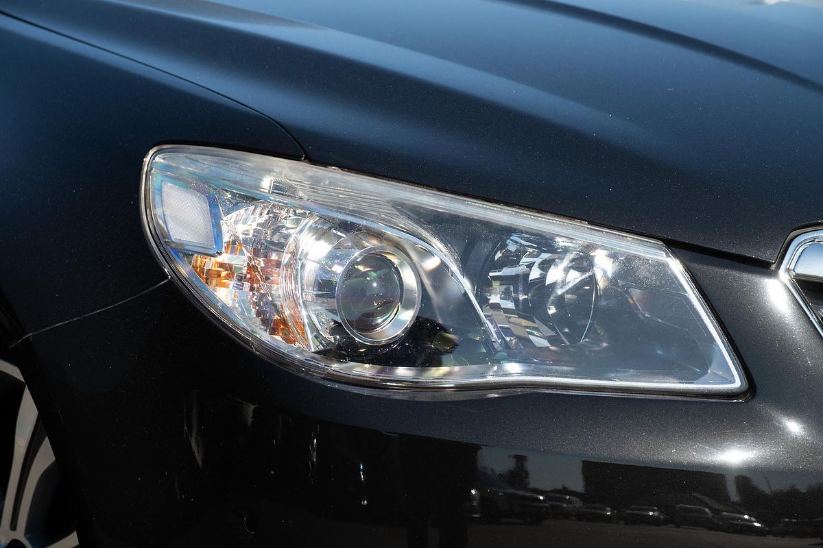 2015 Holden Calais V in Black Used Sedan Chullora NSW