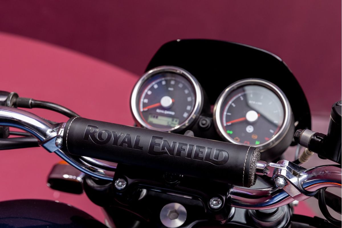 2024 Royal Enfield Interceptor 650 Dark